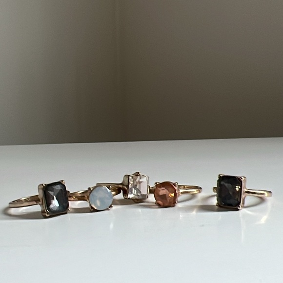 Set a five gold gemstone stackable rings Size 7 - Picture 9 of 15